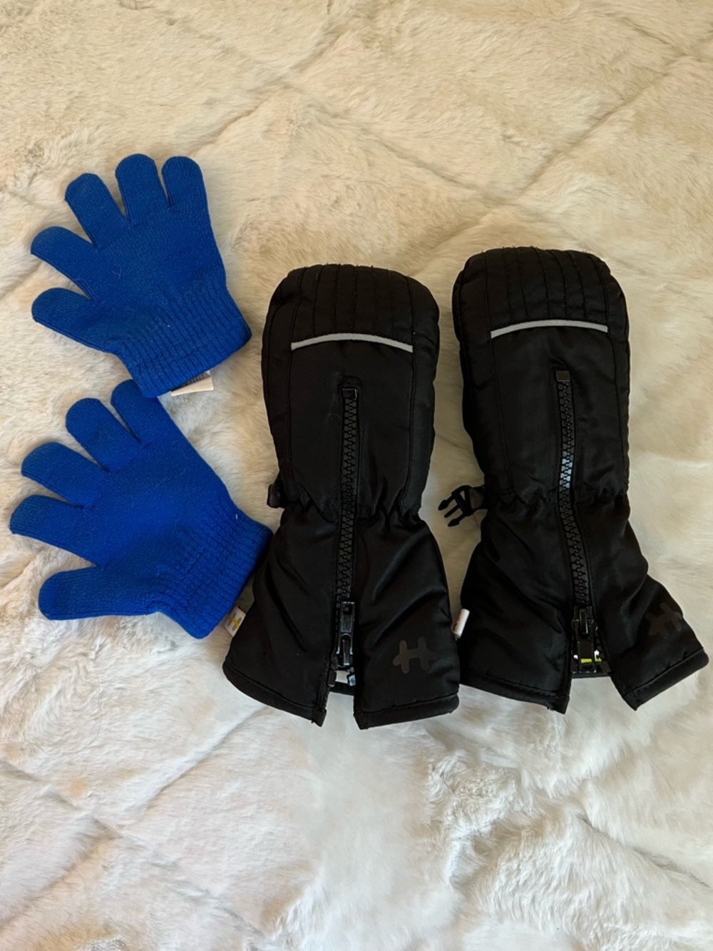 Kids Winter Gloves & Mittens Bundle Size 4-6 Black Blue 2 Pairs